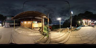 伏見稲荷の京都の夜景が一望できる観光スポット。