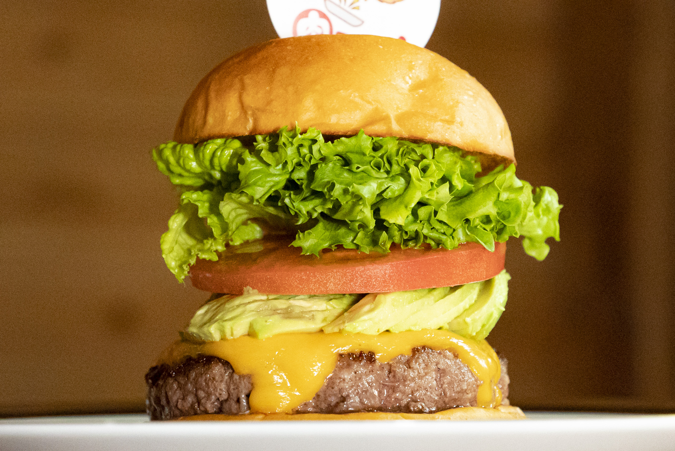 肉マルアボガドチーズ