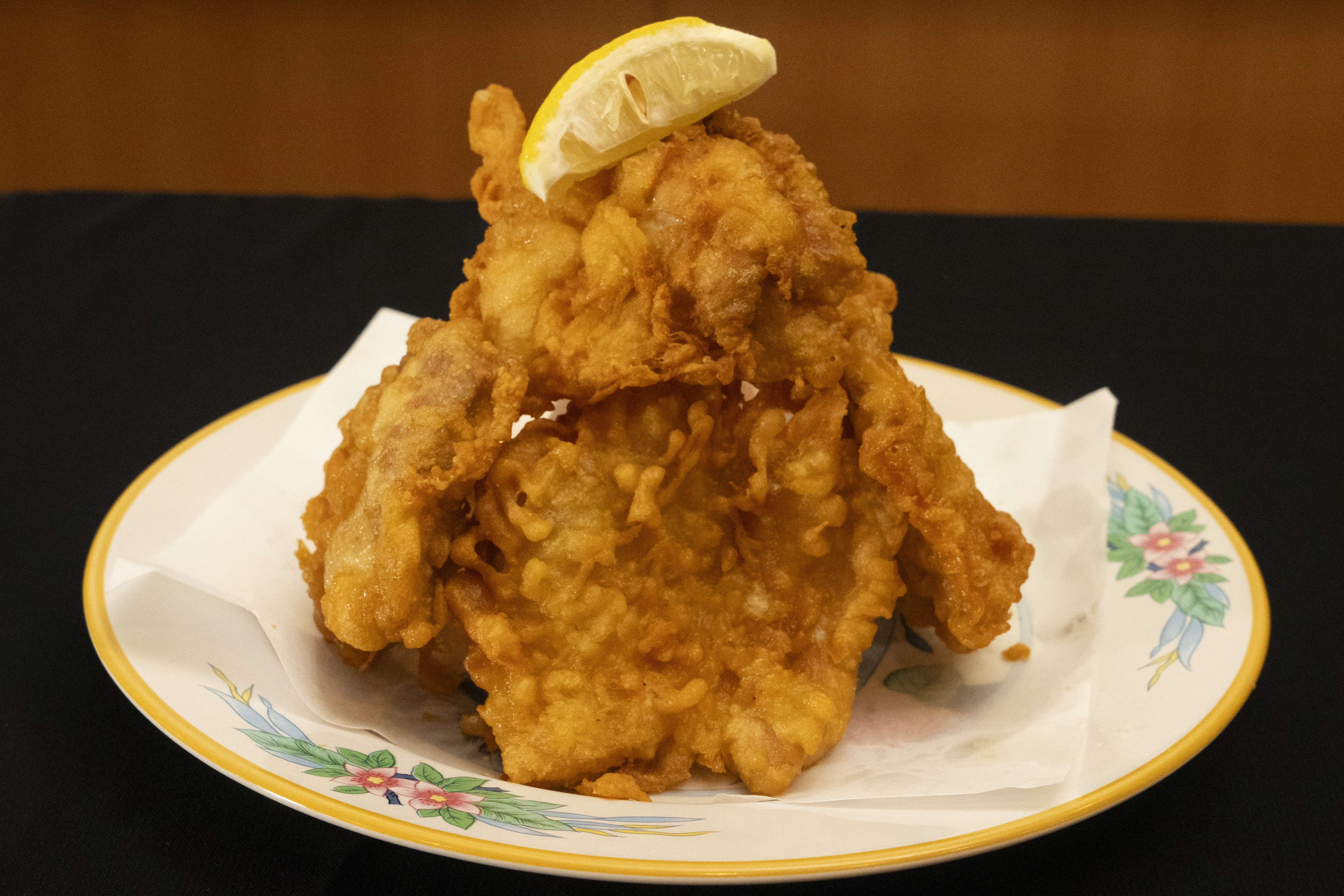 大きな特製唐揚げ