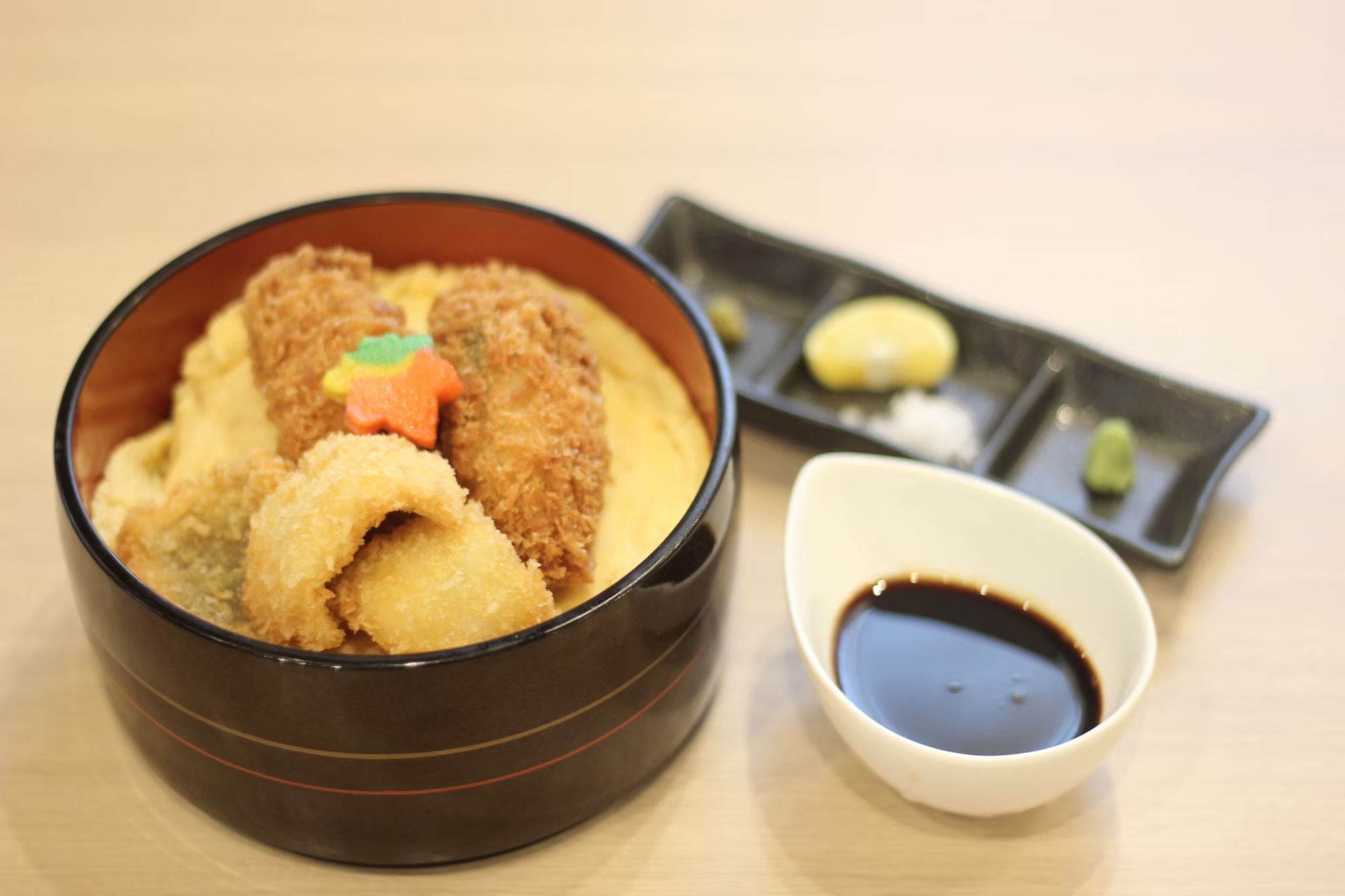 牡蠣ハモフライ丼 1450円