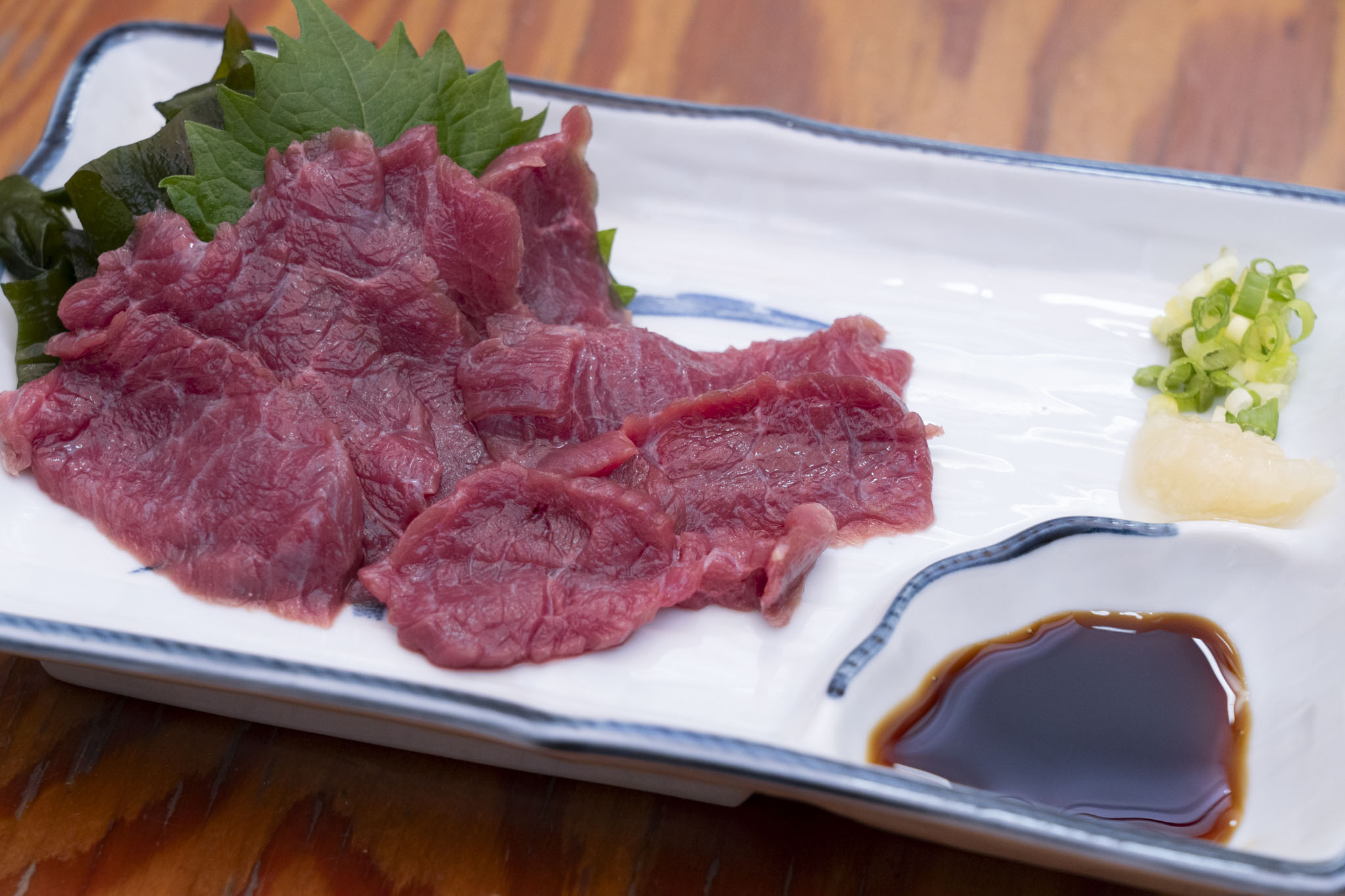 肉刺し各種